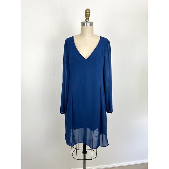 Macys Inc NWT Sheer Sleeve Dress XS Blue Tie Back V Neck Flowy - Picture 2 of 16
